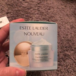 Estée Lauder Oil free mattifying lotion